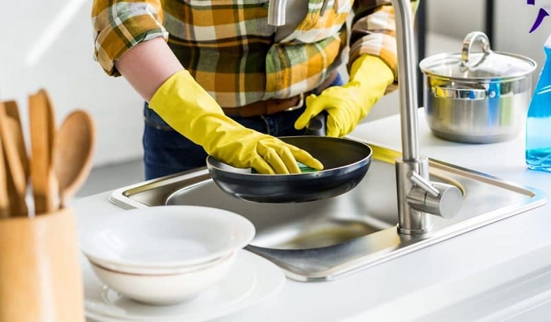 Limpieza de utensilios de cocina con vinagre