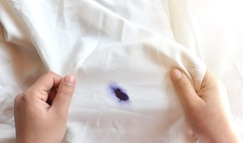 Como eliminar las manchas de tinta de la ropa